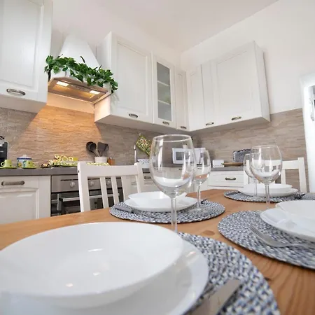 Holiday home Alfeo E Aretusa